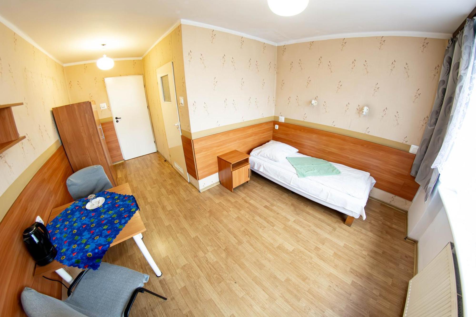 Twoj Hostel Ruda Slaska Esterno foto